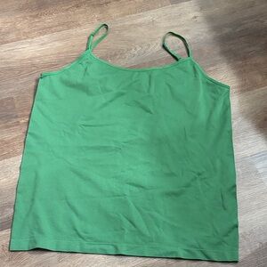 C EST 1946 Summer Women Top Size 22/24. Color Green.